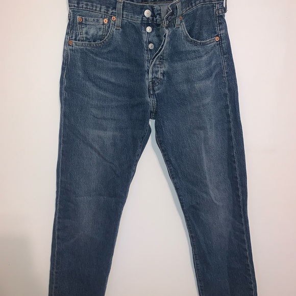 Vintage Levi's 501 Button Fly Straight Leg Medium Wash Jeans 30x32 - Picture 4 of 11